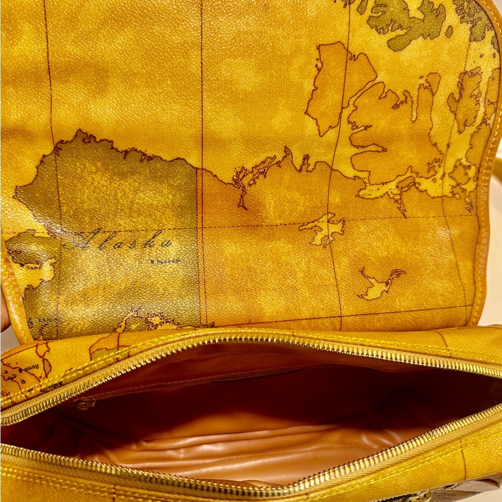 Alviero Martini Print map Tan Shoulder Bag - Picture 8 of 16